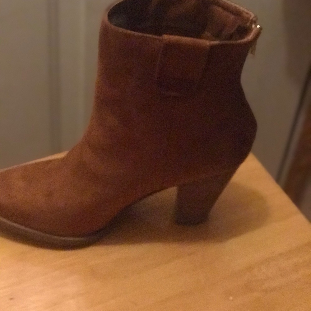 Cool booties